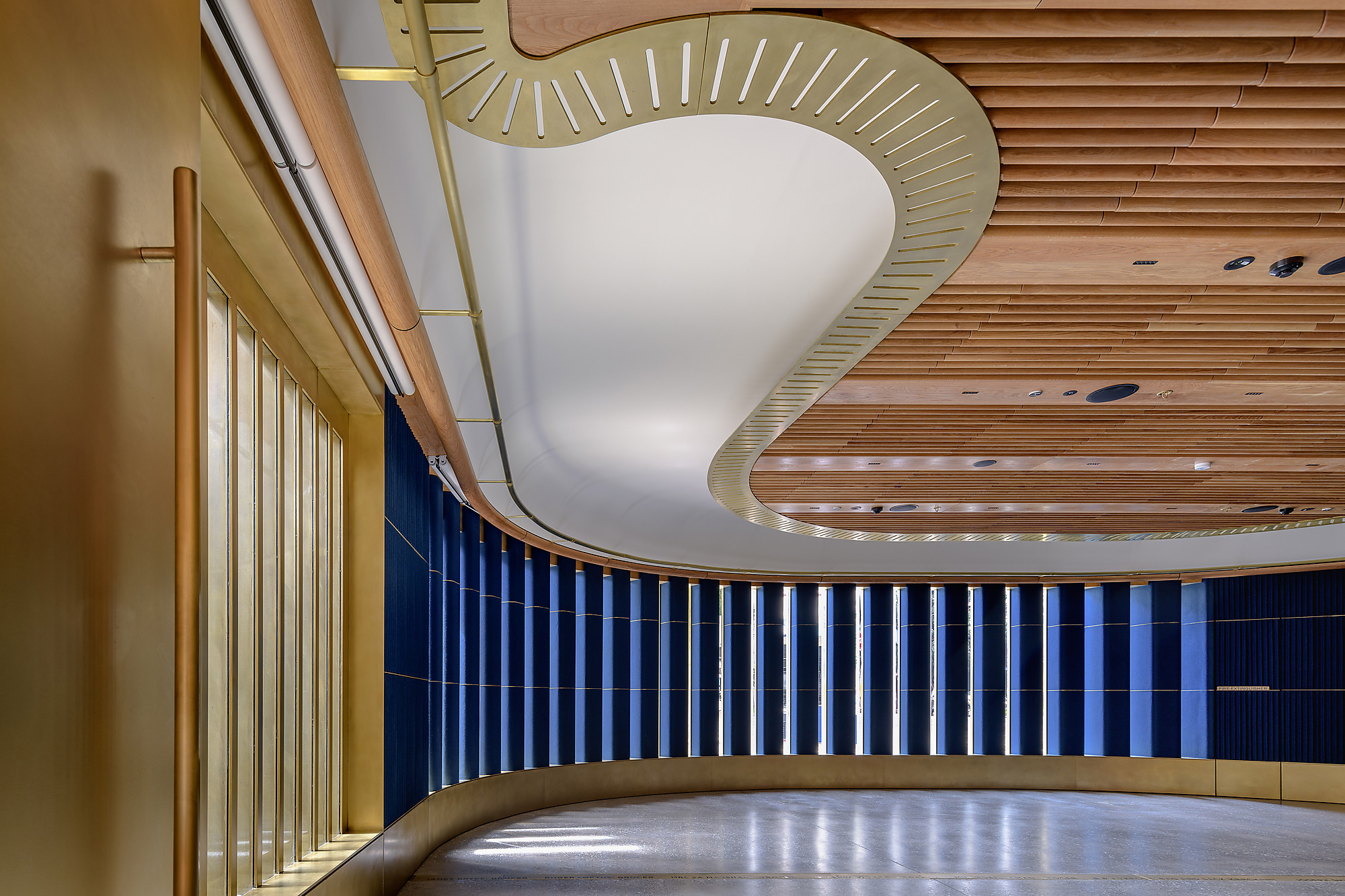 Interior photograph of Judith Neilson Institute for Journalism and Ideas by Ben Guthrie